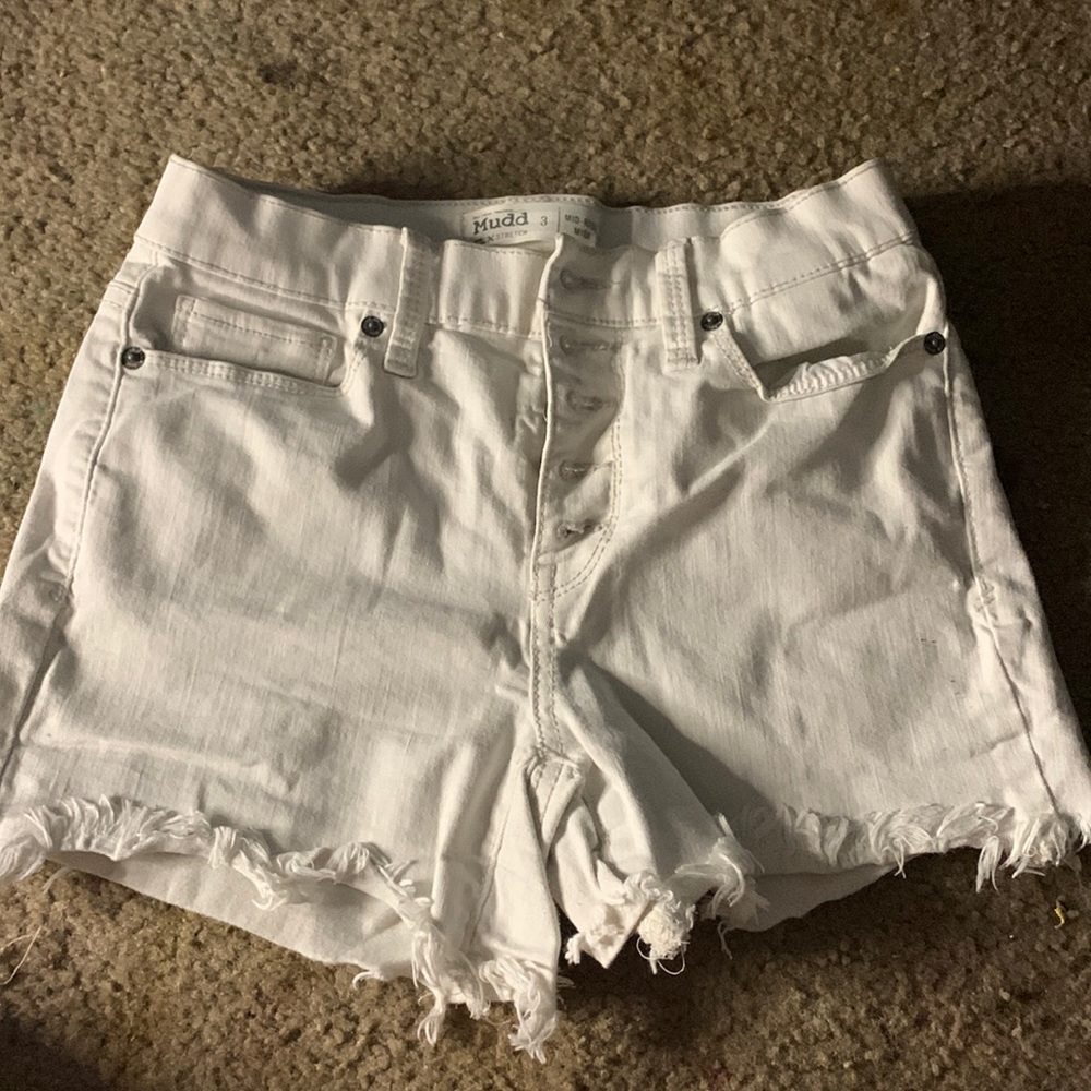 white jean shorts